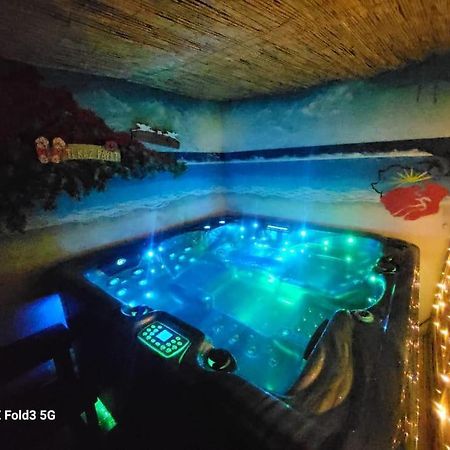 Studio Avec Terrasse Et Jacuzzi Valbonne Kültér fotó